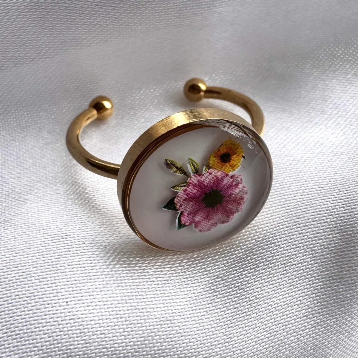 Lunara Ring view 2