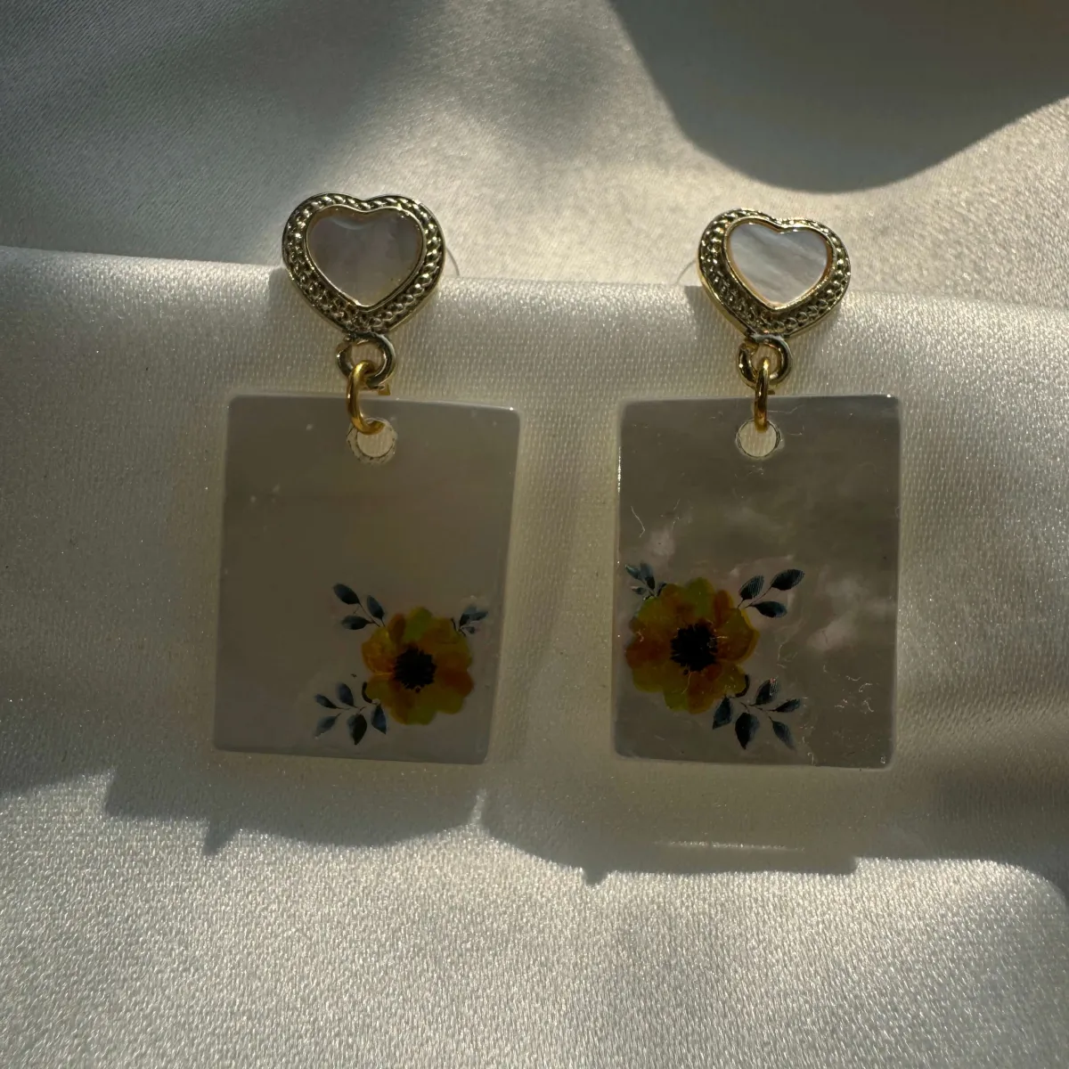 Mother of Pearl Heart Drops view 5