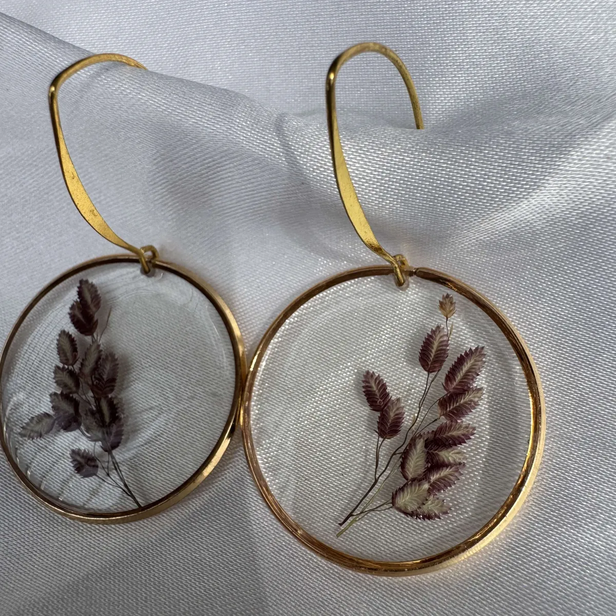 Phalaris earrings view 3