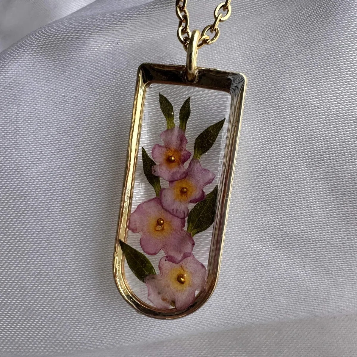 Arch Bloom Necklace