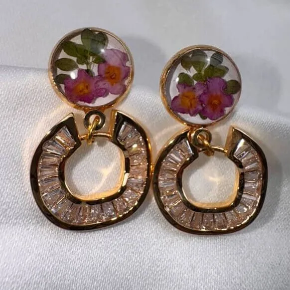 Blossom Gleam Stud