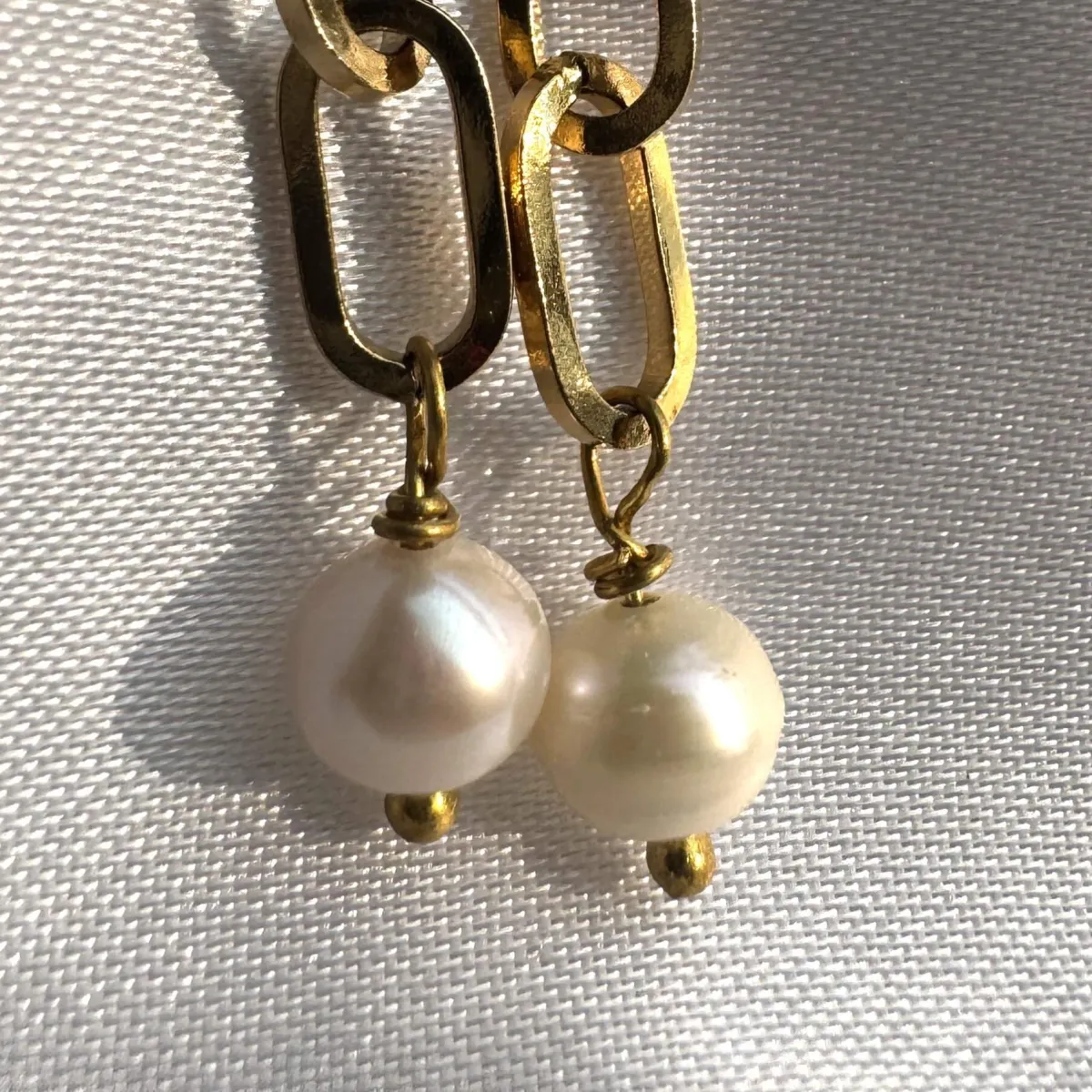 Minimal pearls | Amyco