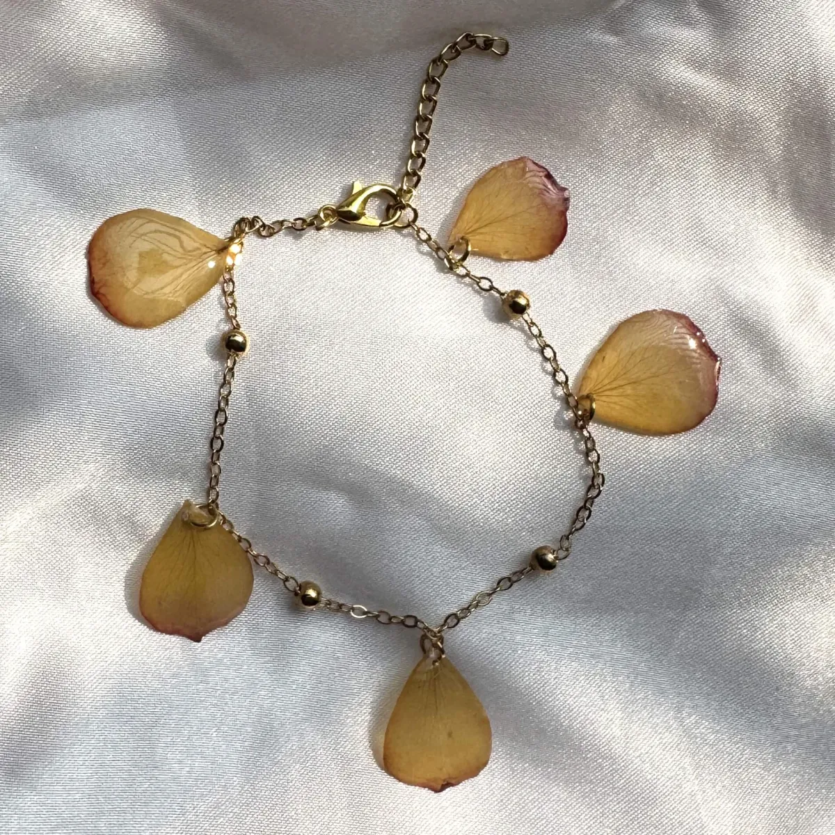 Yelora rose petal bracelet | Amyco view 4